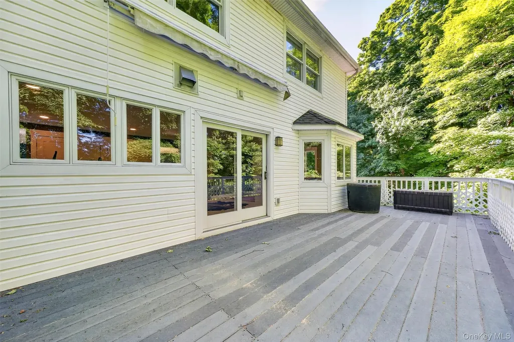 11 Arbutus Street Putnam Valley NY 10579