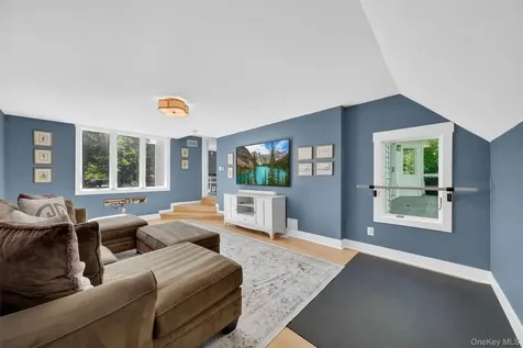 11 Arbutus Street Putnam Valley NY 10579