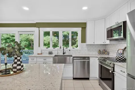 11 Arbutus Street Putnam Valley NY 10579