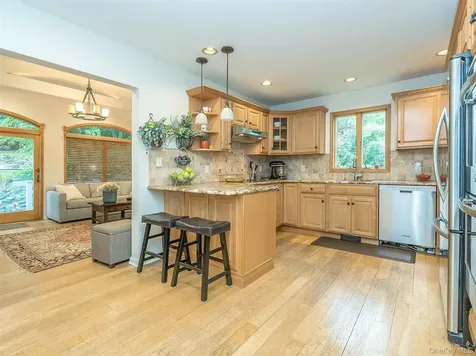 7 Cedar Lane Glen Head NY 11545