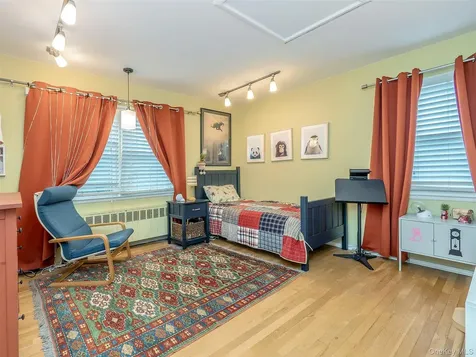 7 Cedar Lane Glen Head NY 11545