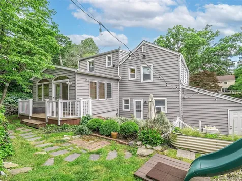 7 Cedar Lane Glen Head NY 11545