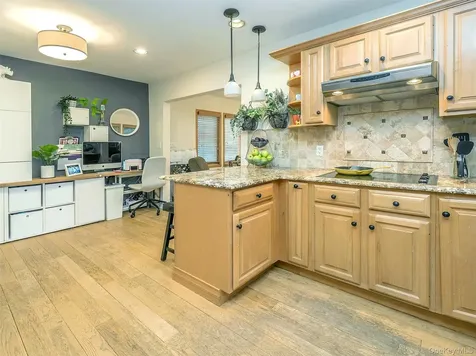 7 Cedar Lane Glen Head NY 11545