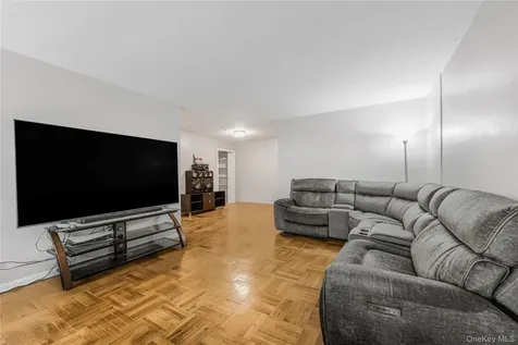 1234 Midland Avenue Bronxville NY 10708
