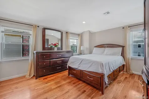 176-06 145 Drive Springfield Gardens NY 11434