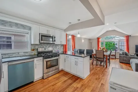 176-06 145 Drive Springfield Gardens NY 11434