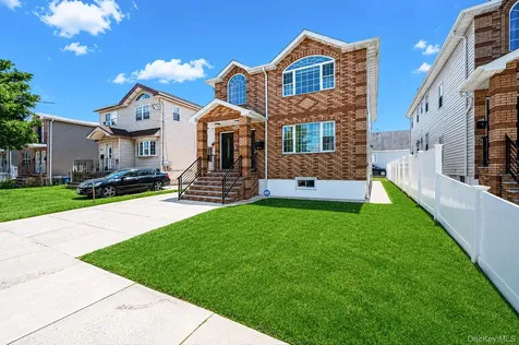 176-06 145 Drive Springfield Gardens NY 11434