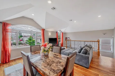 176-06 145 Drive Springfield Gardens NY 11434