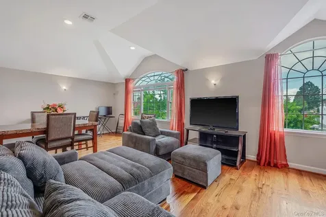 176-06 145 Drive Springfield Gardens NY 11434
