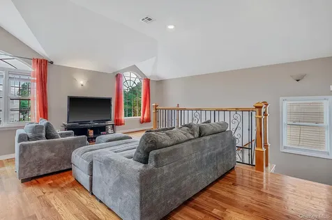 176-06 145 Drive Springfield Gardens NY 11434