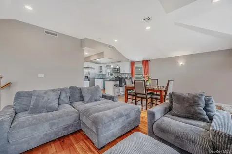 176-06 145 Drive Springfield Gardens NY 11434
