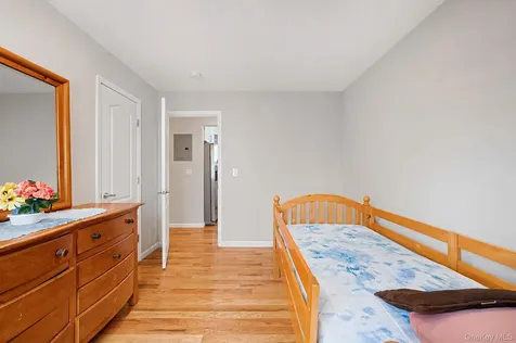 176-06 145 Drive Springfield Gardens NY 11434