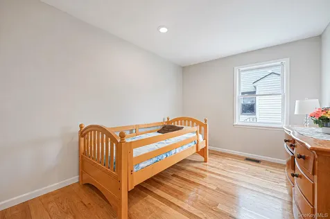176-06 145 Drive Springfield Gardens NY 11434
