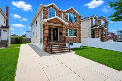 176-06 145 Drive Springfield Gardens NY 11434