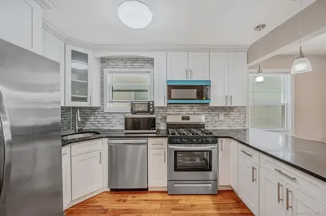 176-06 145 Drive Springfield Gardens NY 11434