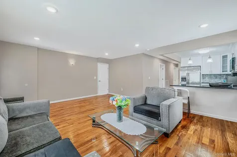 176-06 145 Drive Springfield Gardens NY 11434