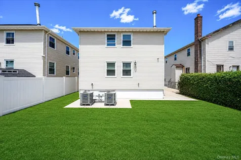 176-06 145 Drive Springfield Gardens NY 11434