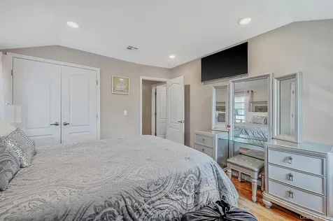 176-06 145 Drive Springfield Gardens NY 11434