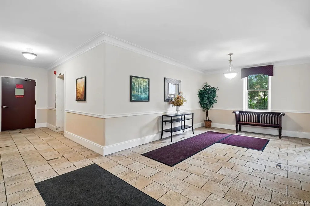 472 Gramatan Avenue Mount Vernon NY 10552