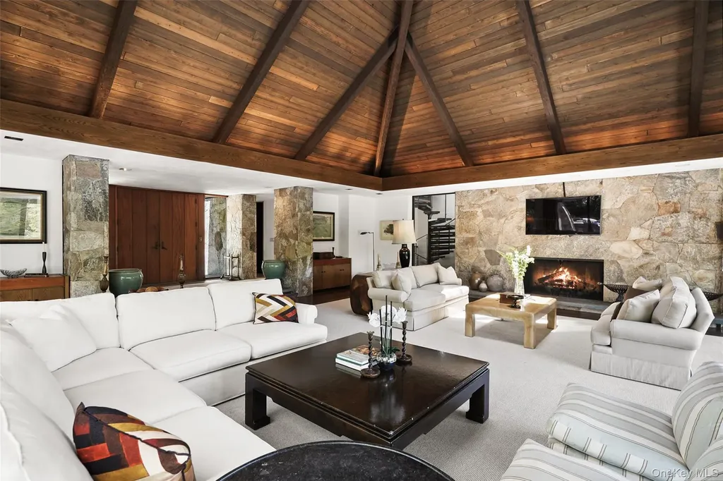 164 Eastwoods Road Pound Ridge NY 10576