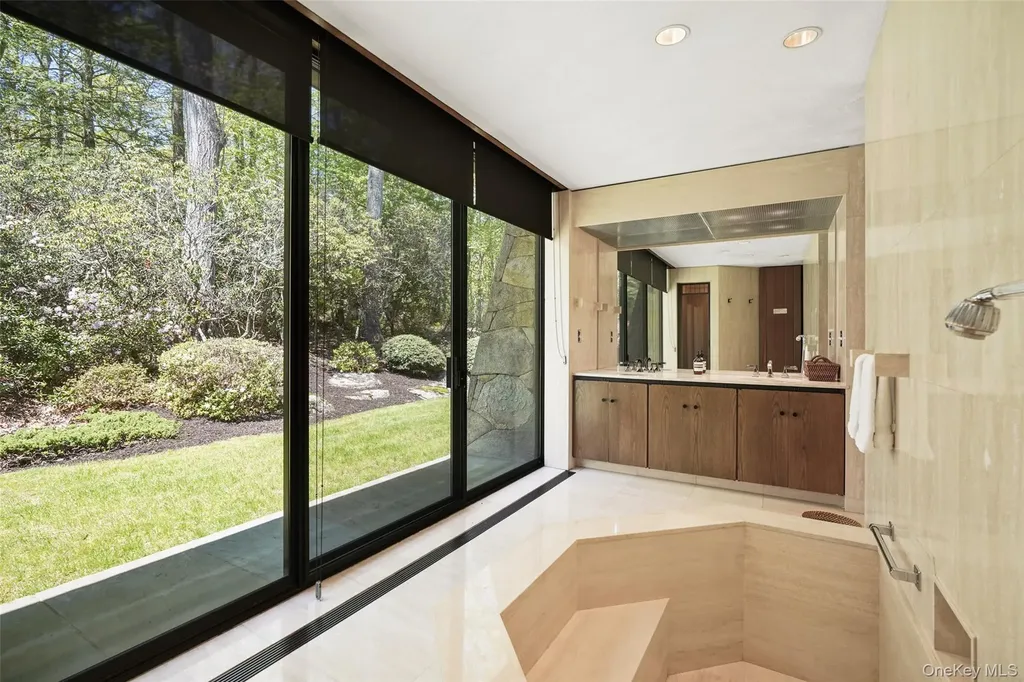 164 Eastwoods Road Pound Ridge NY 10576