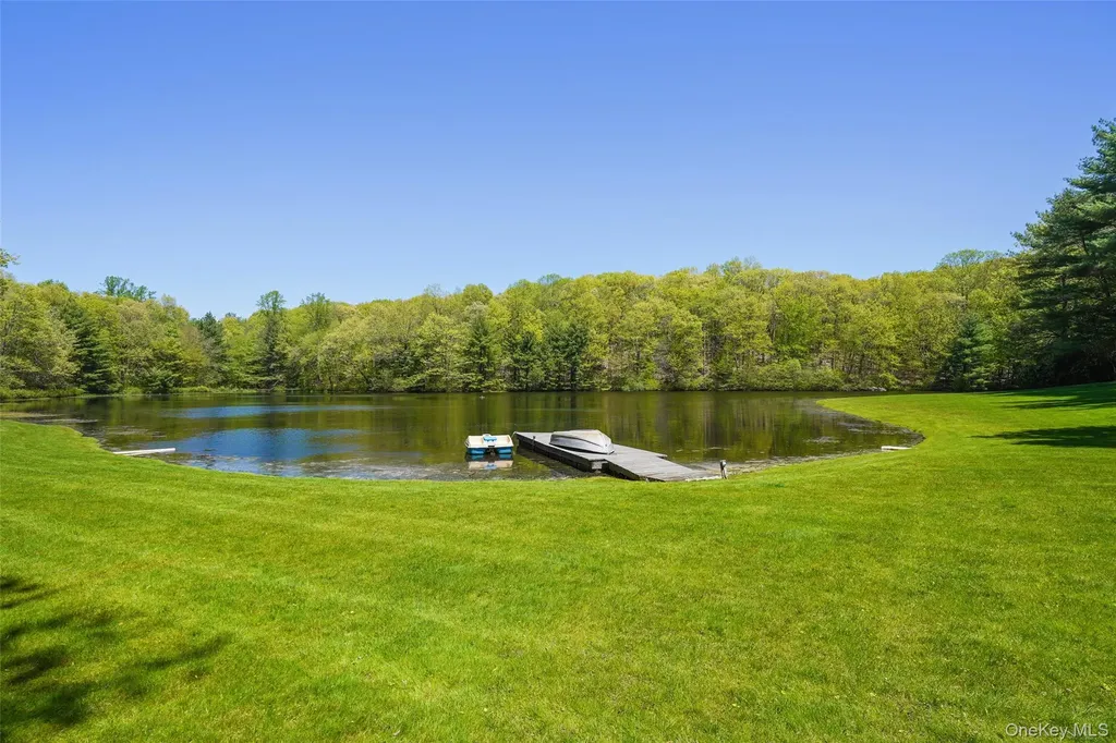 164 Eastwoods Road Pound Ridge NY 10576