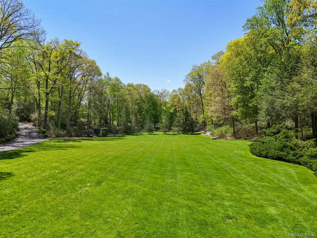 164 Eastwoods Road Pound Ridge NY 10576