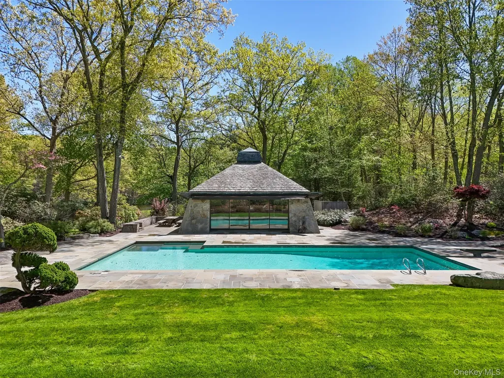 164 Eastwoods Road Pound Ridge NY 10576