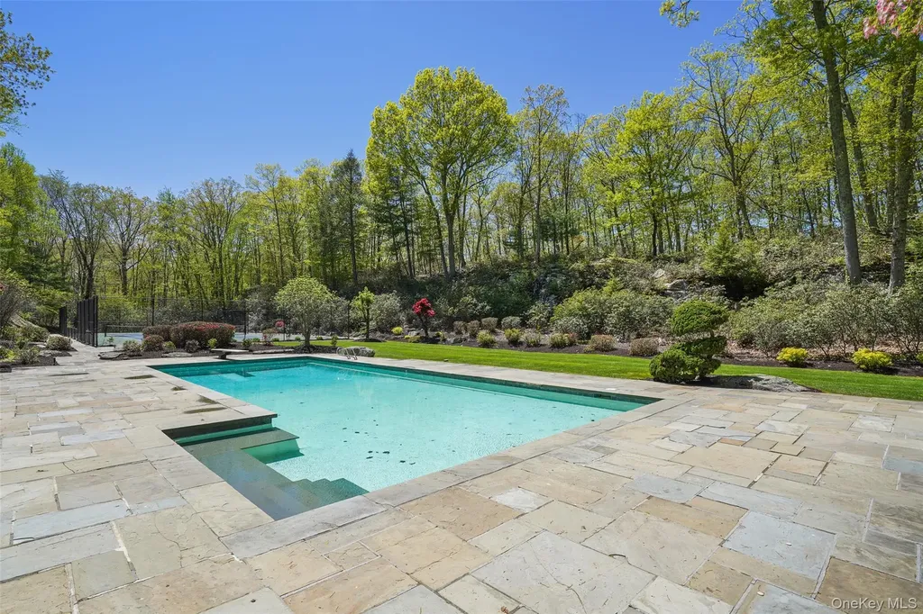 164 Eastwoods Road Pound Ridge NY 10576