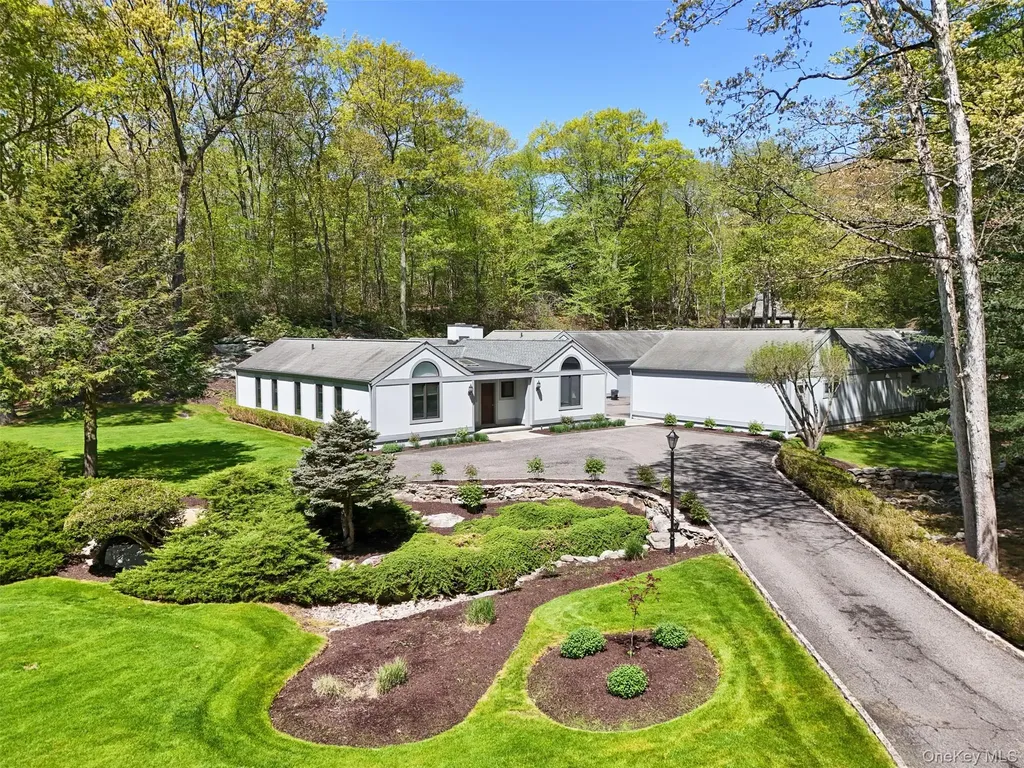 164 Eastwoods Road Pound Ridge NY 10576