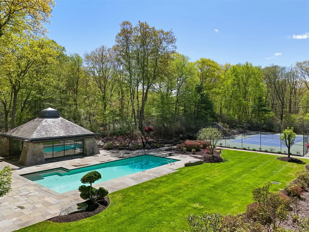 164 Eastwoods Road Pound Ridge NY 10576