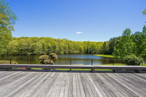 164 Eastwoods Road Pound Ridge NY 10576