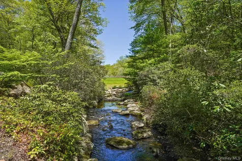 164 Eastwoods Road Pound Ridge NY 10576