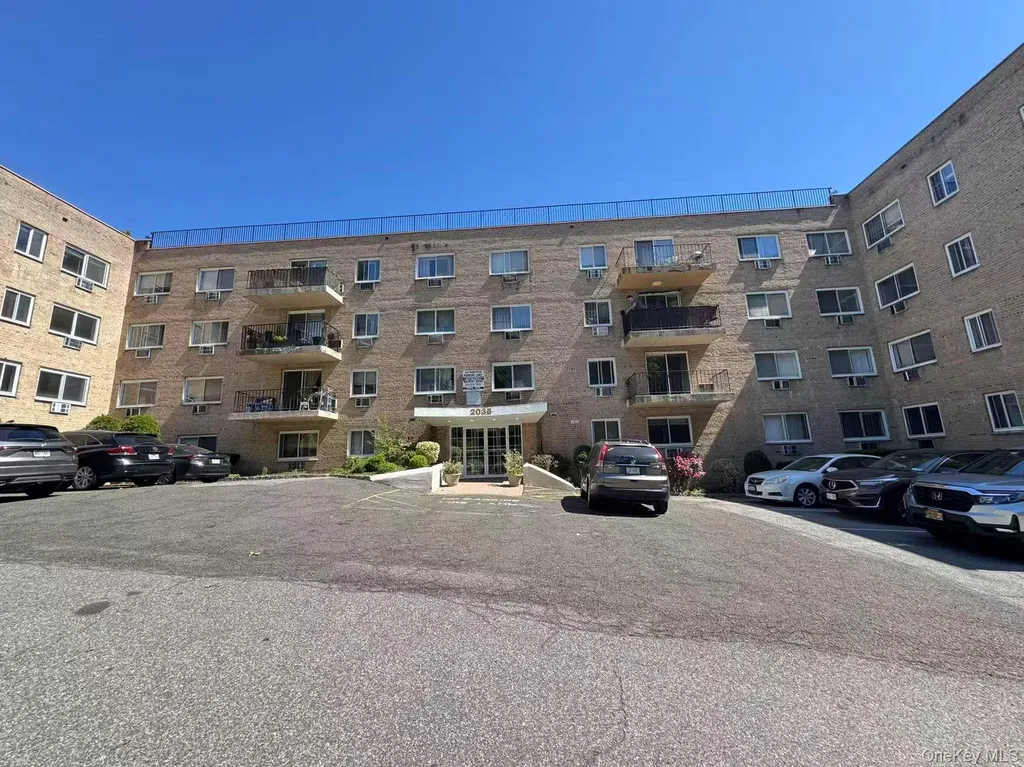 2035 Central Park Avenue Yonkers NY 10710