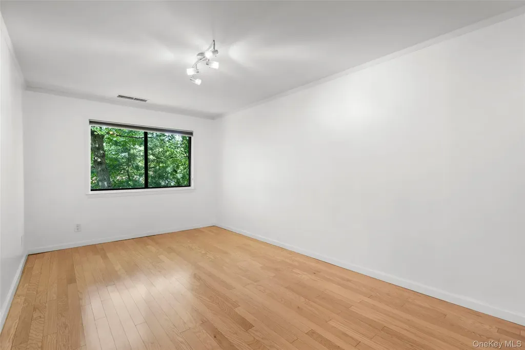 18 Bronxville Glen Drive Bronxville NY 10708