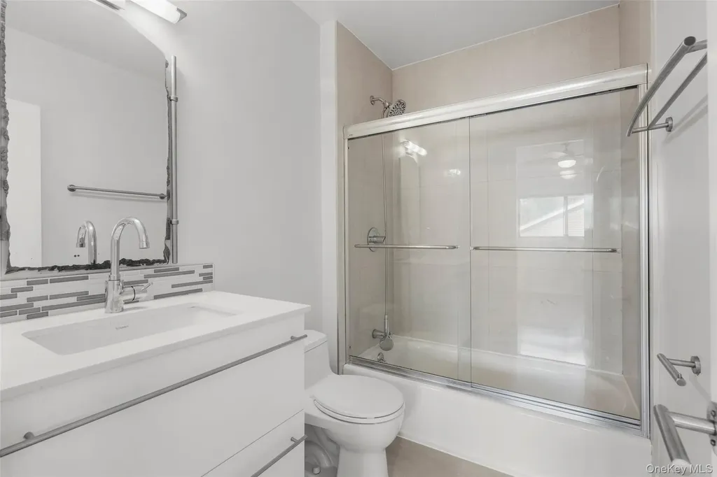 18 Bronxville Glen Drive Bronxville NY 10708