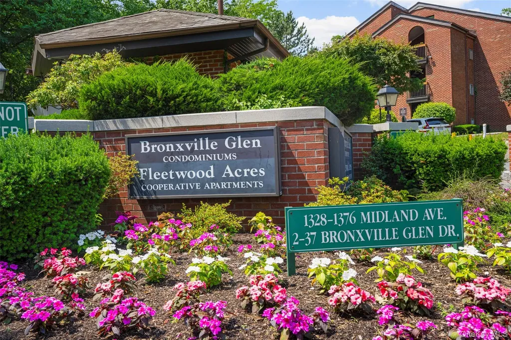 18 Bronxville Glen Drive Bronxville NY 10708