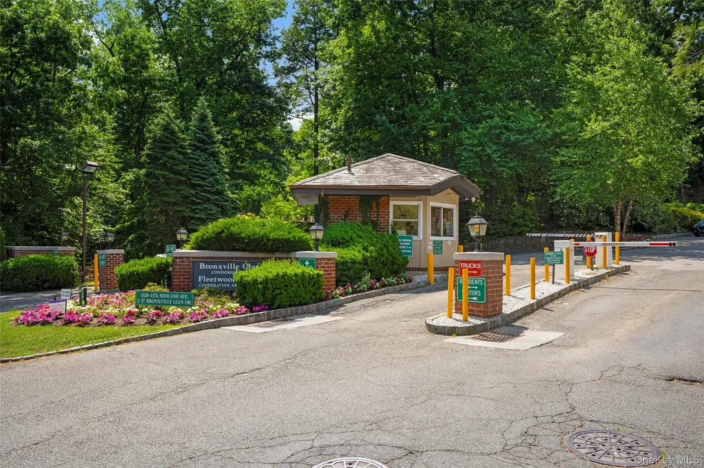 18 Bronxville Glen Drive Bronxville NY 10708