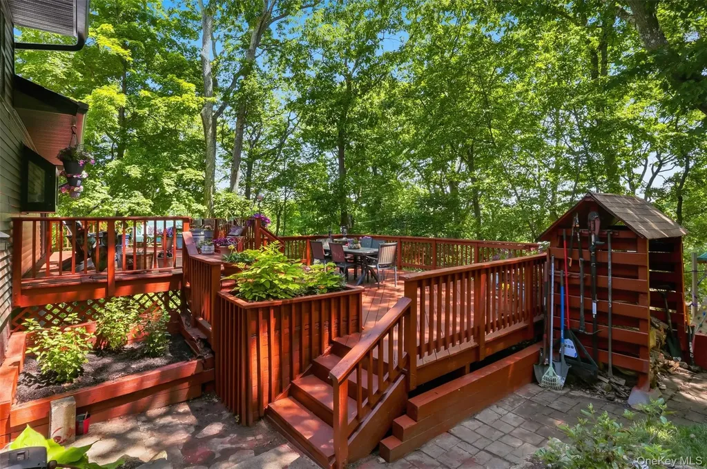 16 Howland Road Garrison NY 10524