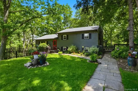16 Howland Road Garrison NY 10524