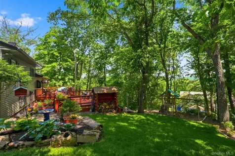 16 Howland Road Garrison NY 10524