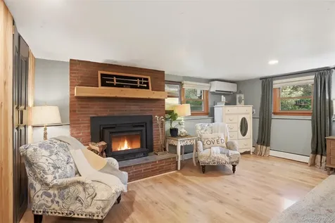 16 Howland Road Garrison NY 10524