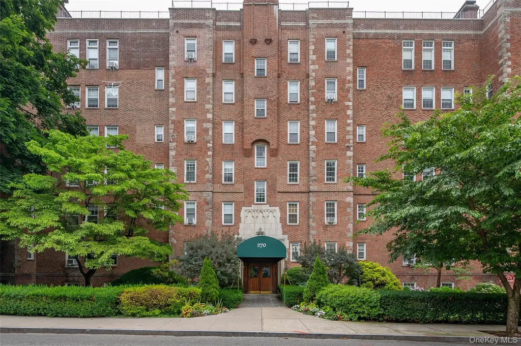 270 Bronxville Road Bronxville NY 10708
