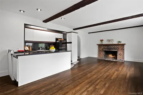 270 Bronxville Road Bronxville NY 10708
