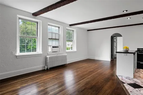 270 Bronxville Road Bronxville NY 10708