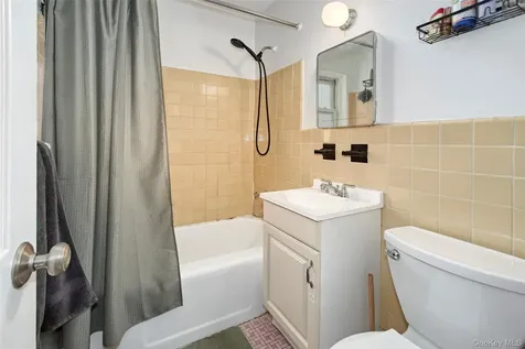 320 S Broadway Tarrytown NY 10591