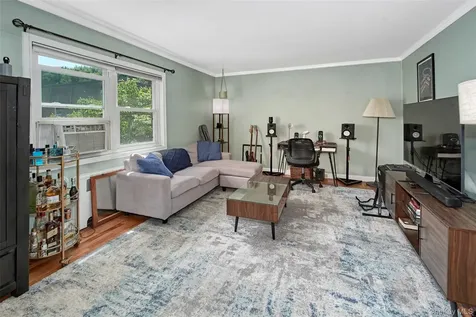 320 S Broadway Tarrytown NY 10591