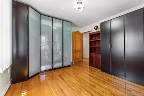 7355 194th Street Fresh Meadows NY 11366