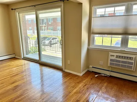 8 Colonial Road Beacon NY 12508