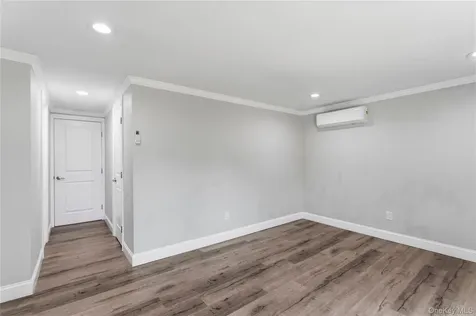26 Halfcircle Drive Holbrook NY 11741